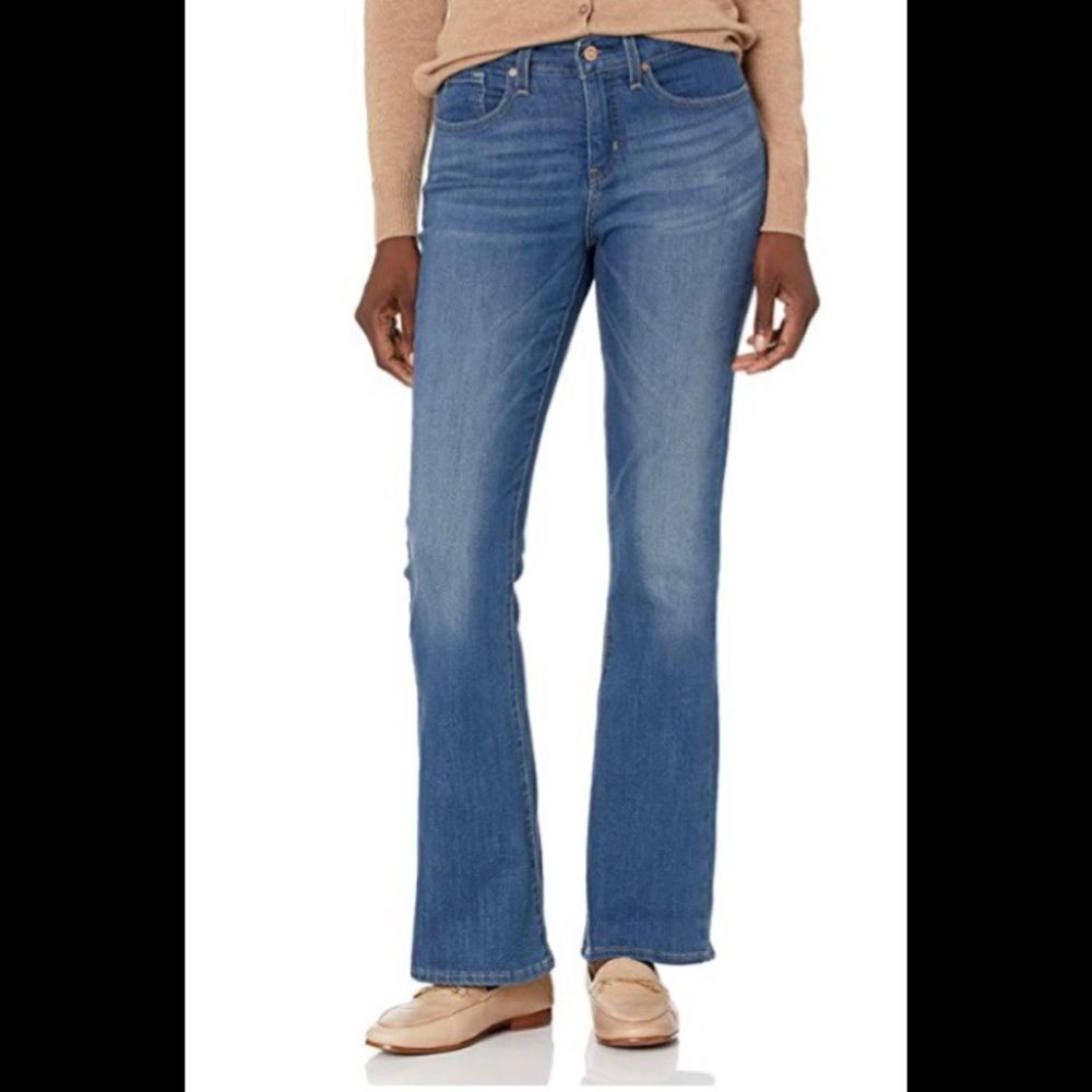 Levi's Light Wash Blue Mid Rise Bootcut Jeans 16L